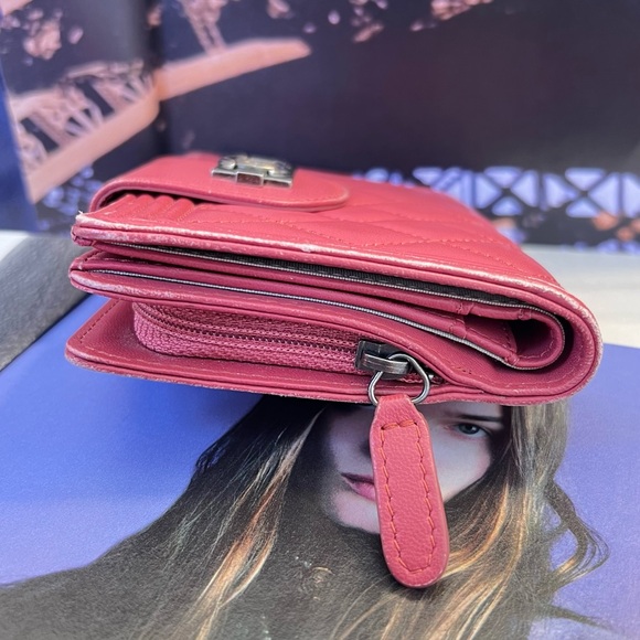 Auth CHANEL Wallet • L Zip Pocket in Quilted Gradient Pink Leather Authentic - Picture 5 of 13